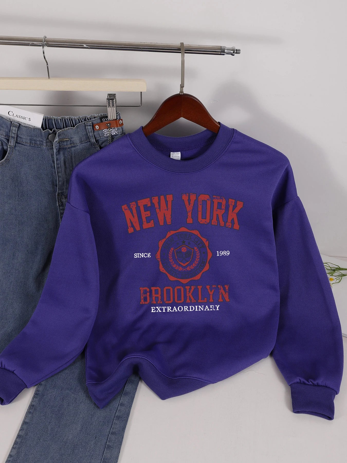 Fashion Womens Sweatshirt Fresh Red Cherries Printing Pullover Crewneck Fleece Soft Breathable Hoodie Autumn Female Streetwear