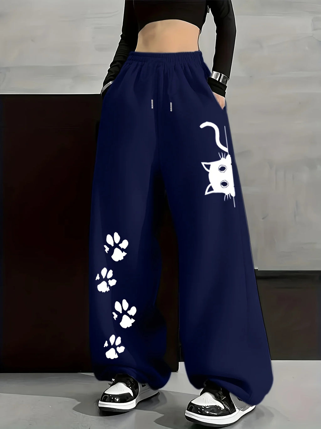 Women's Plus-size Street Style Casual Sweatpants with Cat Paw Print Autumn and Winter Fleece Loose Fit Streetwear Oversized