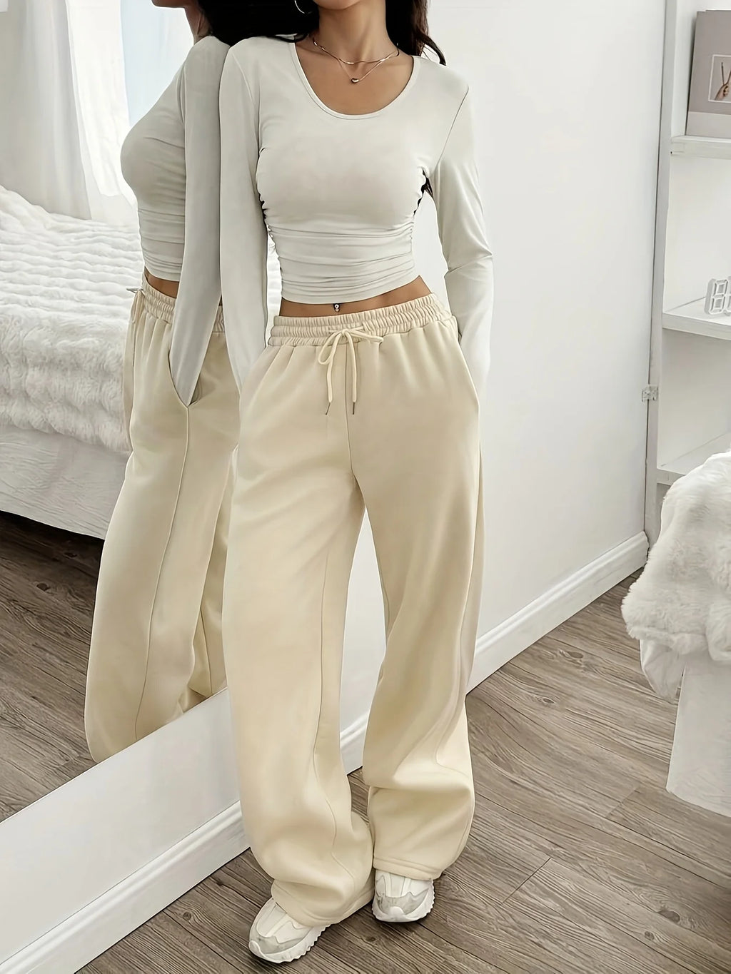 Women's Solid Color Wide Leg Pants Casual Drawstring Sweatpants with Pockets Jogging Loose Pants Relaxed Fit Style Autumn Winter