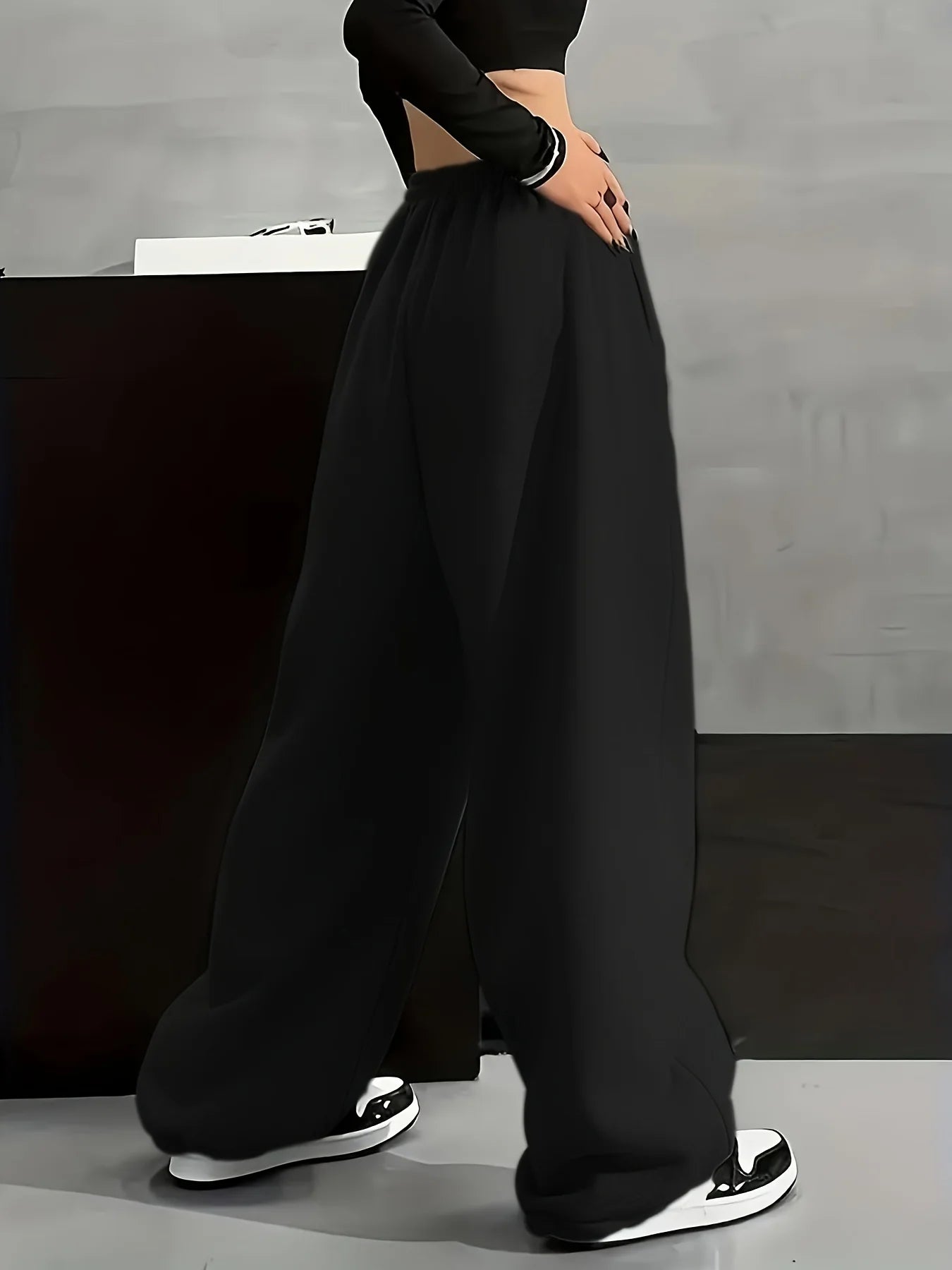 Women's Plus-size Street Style Casual Sweatpants with Cat Paw Print Autumn and Winter Fleece Loose Fit Streetwear Oversized