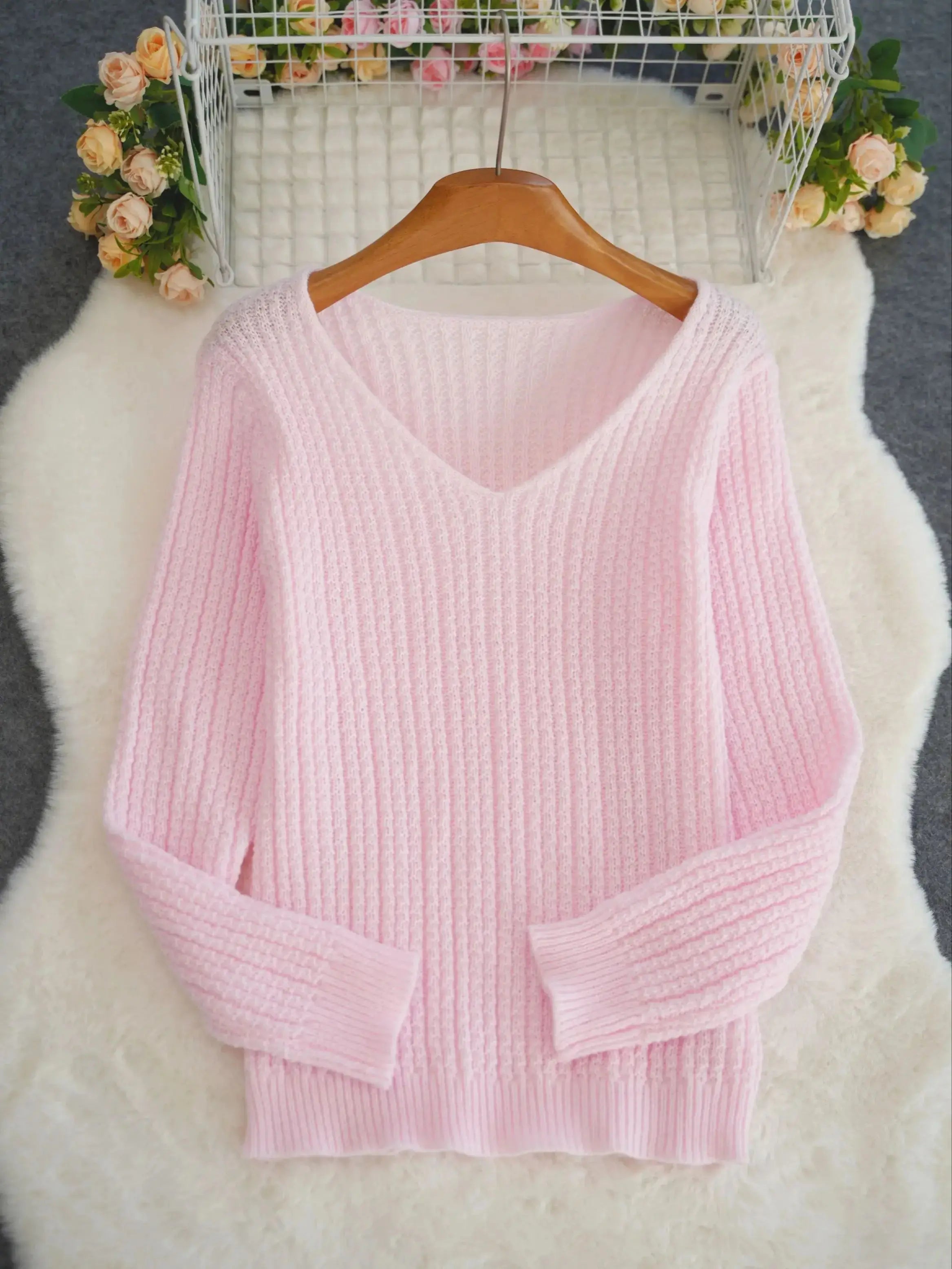 Classic Stripe V-Neck Pullover Long Sleeve Sweater Fashion Women's Tops Hot Woolen Soft Knit Long Sleeve Beautiful Ladies Sweate