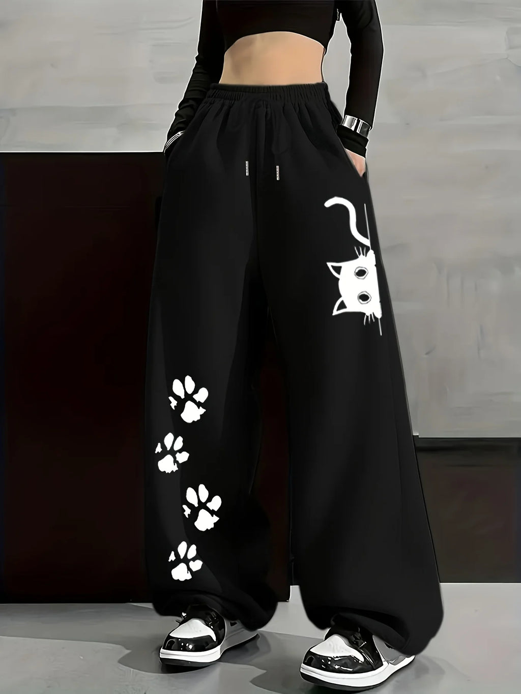 Women's Plus-size Street Style Casual Sweatpants with Cat Paw Print Autumn and Winter Fleece Loose Fit Streetwear Oversized