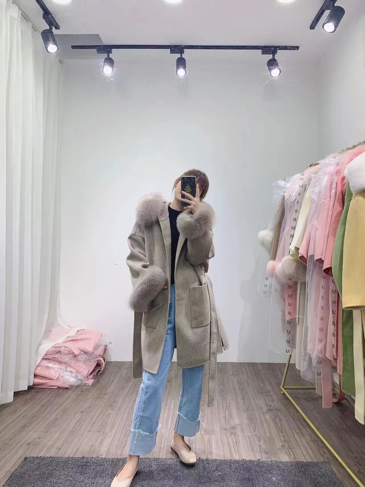 2024 Wool Cashmere Coat Autumn Winter New Fox Fur Collar  Women's Mid-length Belt Hooded Woolen Coat New Fashion